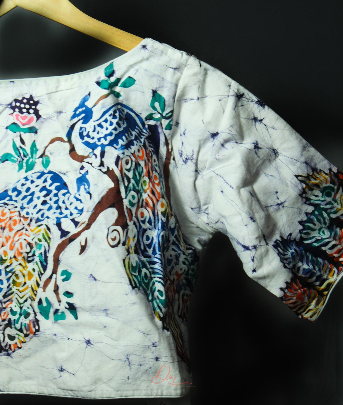 Cream Hand Batik Bird Glass Sleeves Blouse